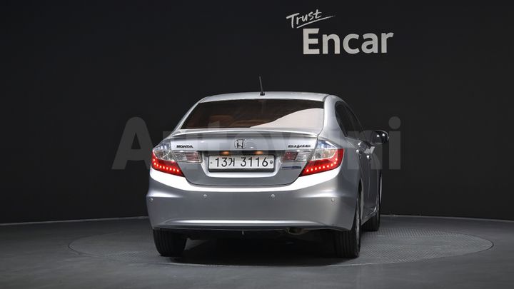 Honda Civic 2012 — 4