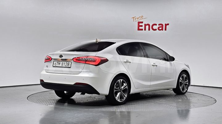 Kia K3 2015 — 2