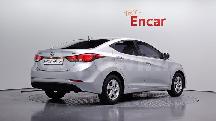 Hyundai Avante 2015 — 2
