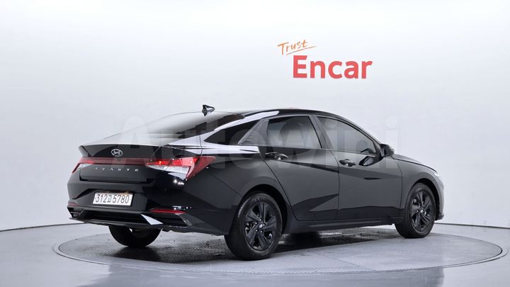 Hyundai Avante 2023 — 2