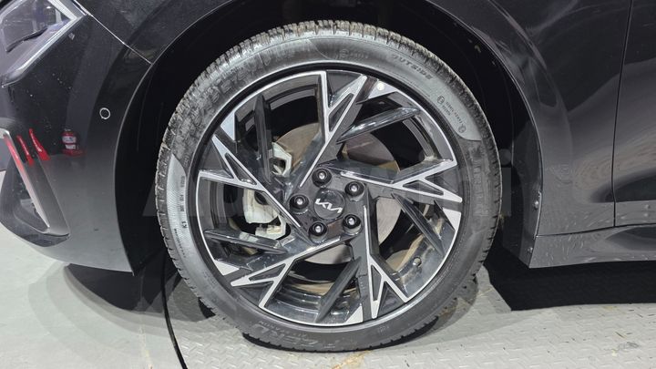 Kia K5 2026 — 5