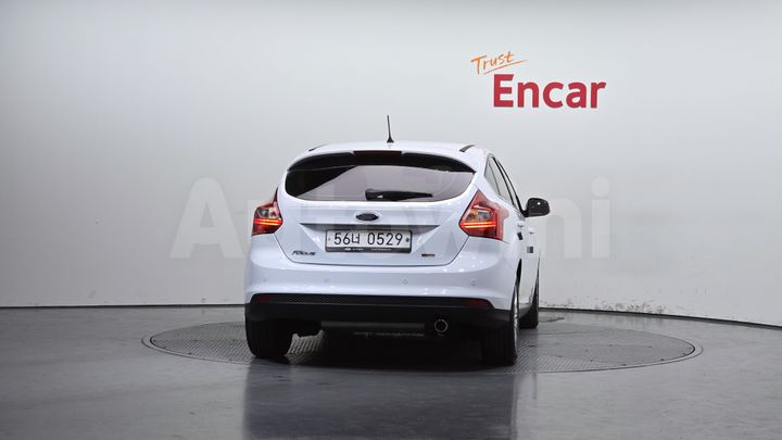 Ford Focus 2015 — 4