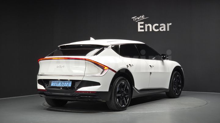 Kia EV6 2025 — 2