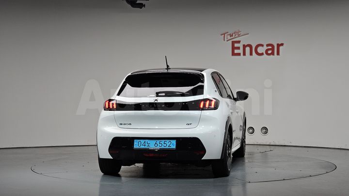 Peugeot 208 2023 — 4