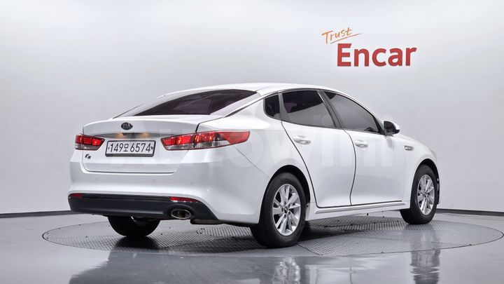 Kia K5 2016 — 2
