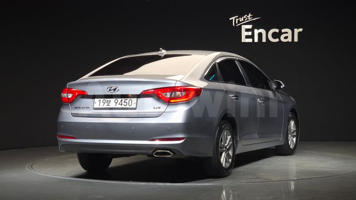 Hyundai Sonata 2015 — 2