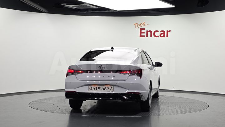 Hyundai Avante 2021 — 4