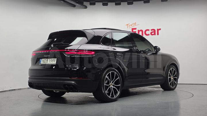 Porsche Cayenne 2021 — 2