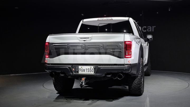 Ford F150 2018 — 4