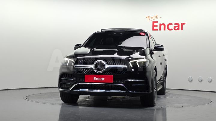 Mercedes Benz GLE Class 2021 — 3