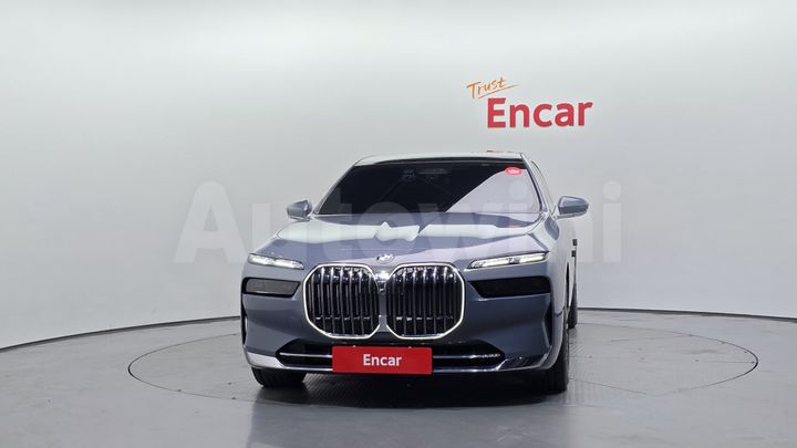 BMW 7 Series 2023 — 3