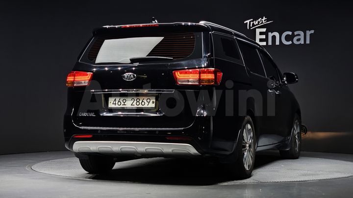 Kia Carnival 2016 — 2