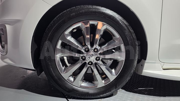 Kia Carnival 2016 — 5