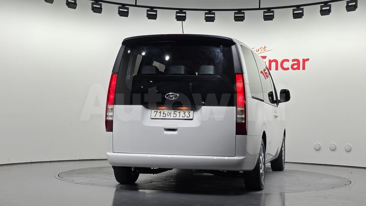 Hyundai Staria 2024 — 4