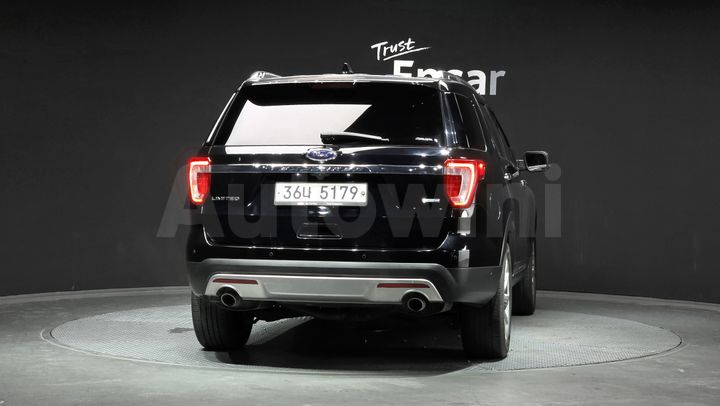 Ford Explorer 2017 — 4