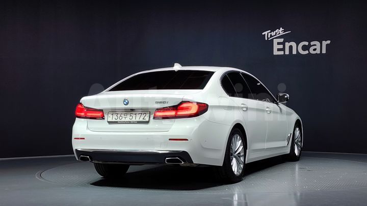 BMW 5 Series 2021 — 2