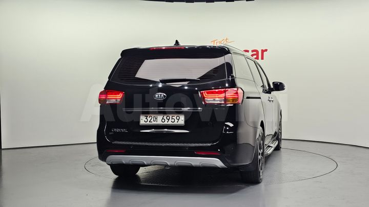 Kia Carnival 2016 — 4