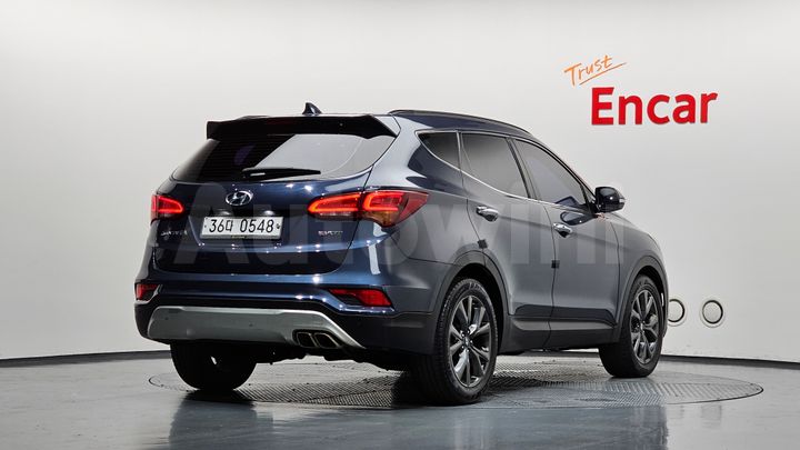 Hyundai SantaFe 2016 — 2