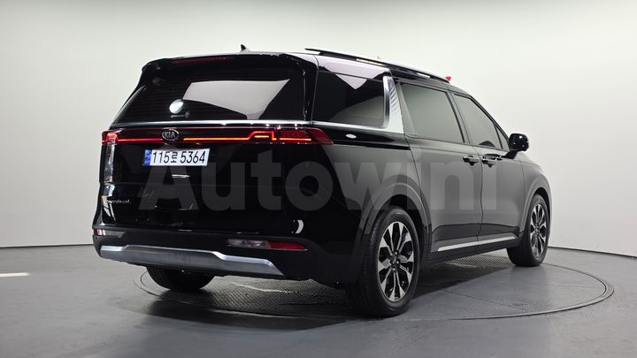 Kia Carnival 2021 — 2