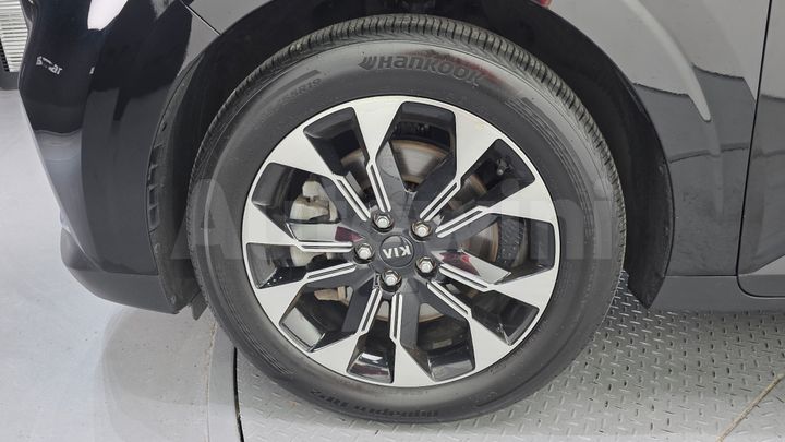 Kia Carnival 2021 — 5