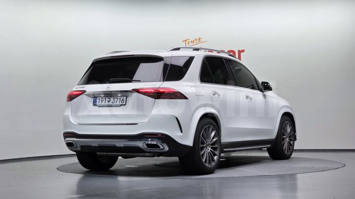 Mercedes Benz GLE Class 2024 — 2
