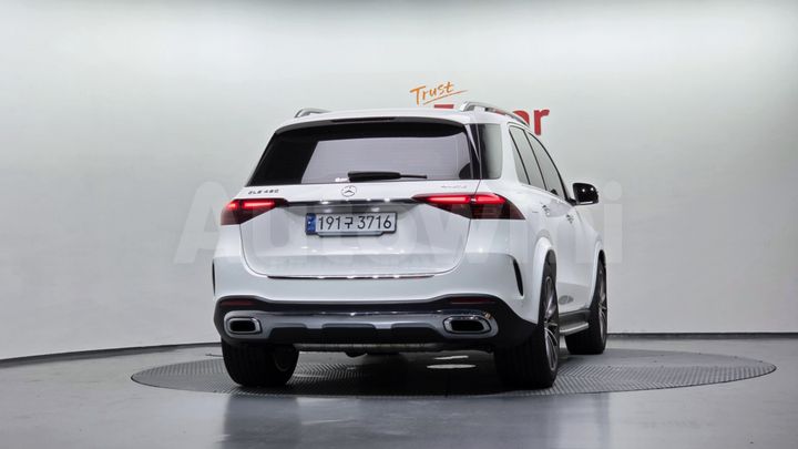 Mercedes Benz GLE Class 2024 — 4