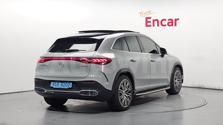 Mercedes Benz EQE