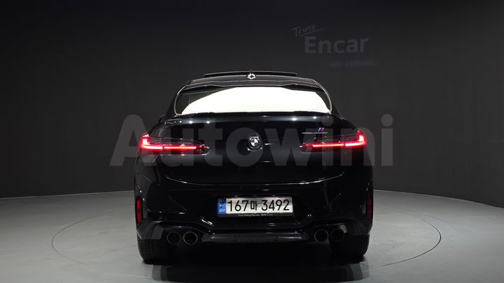 BMW X4M 2022 — 4