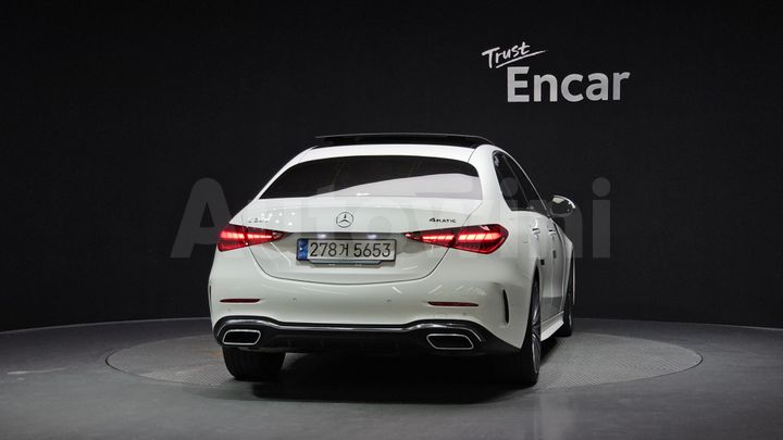 Mercedes-Benz C Class 2023 — 4