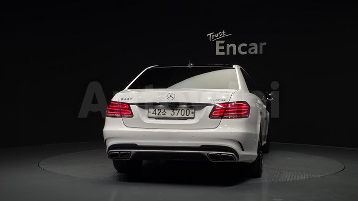 Mercedes-Benz E Class 2016 — 4