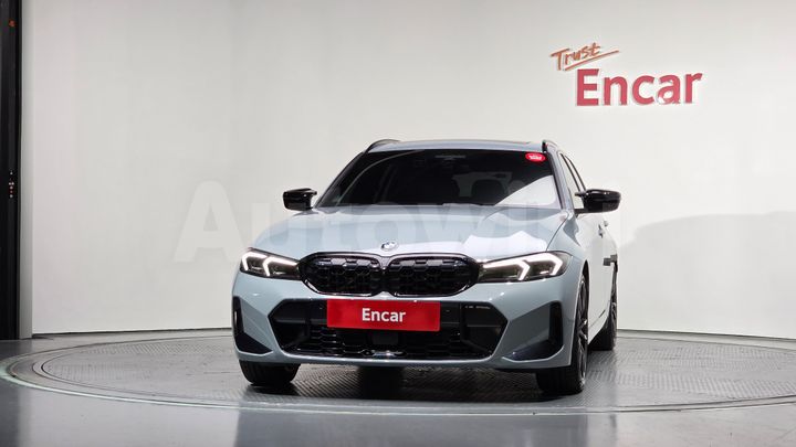 BMW 3 Series 2025 — 3