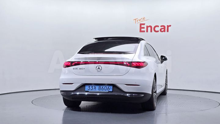 Mercedes Benz EQE 2023 — 4