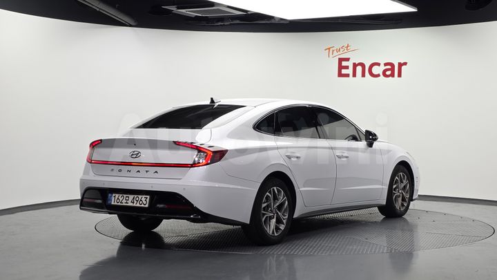 Hyundai Sonata 2023 — 2