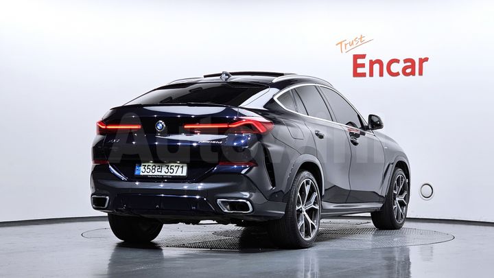 BMW X6 2022 — 2