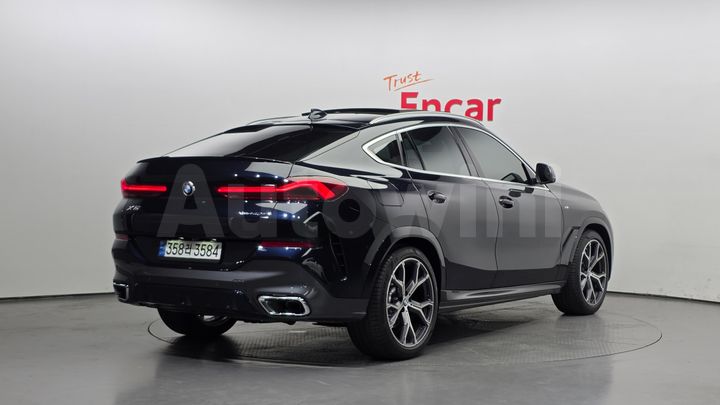BMW X6 2022 — 2
