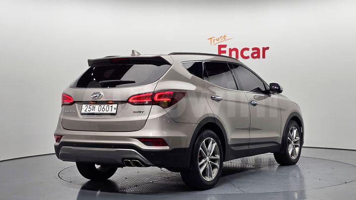 Hyundai SantaFe 2017 — 2