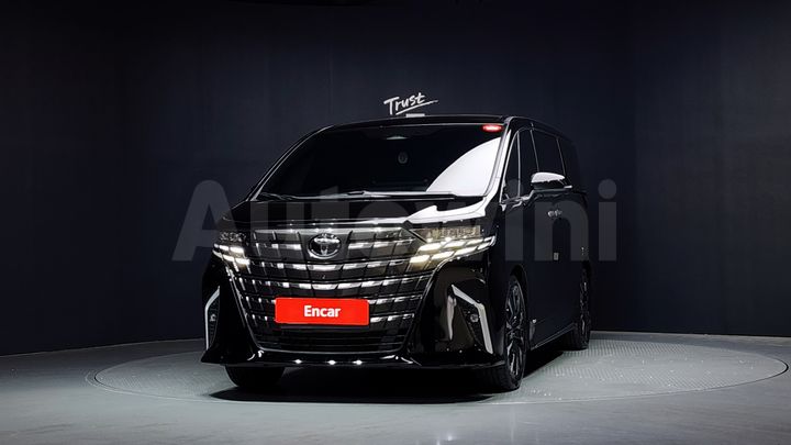 Toyota Alphard 2024 — 3