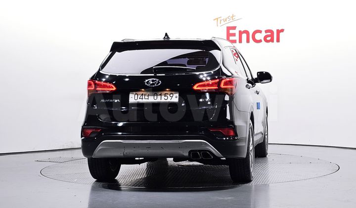 Hyundai SantaFe 2017 — 4