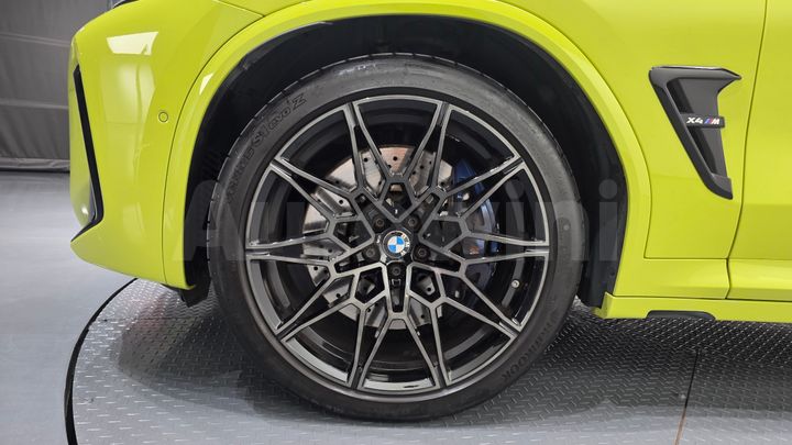 BMW X4M 2022 — 4
