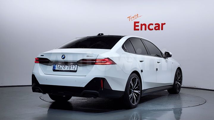 BMW 5 Series 2025 — 2