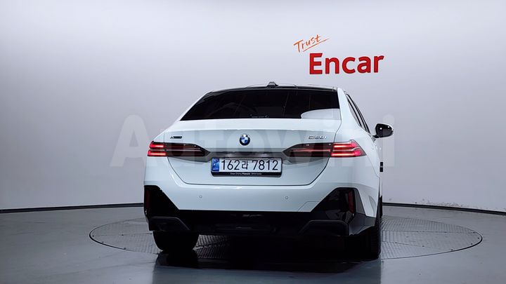 BMW 5 Series 2025 — 4