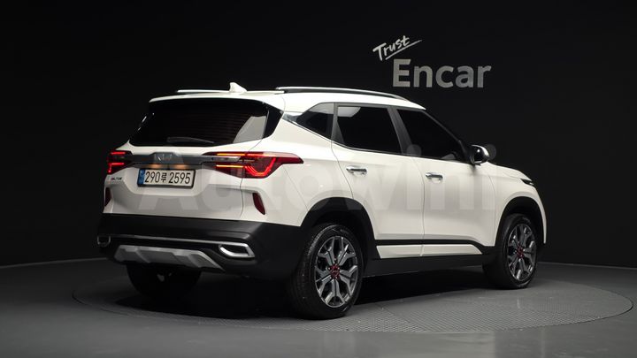 Kia Seltos 2023 — 2