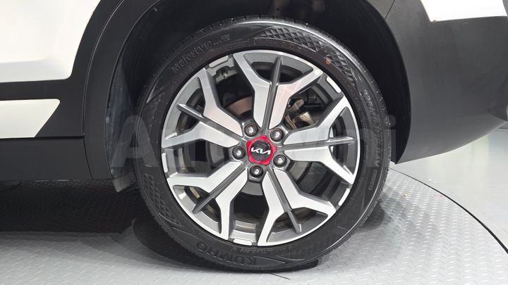 Kia Seltos 2023 — 5