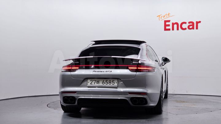 Porsche Panamera 2019 — 4