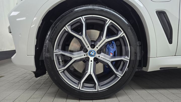 BMW X5 2022 — 5
