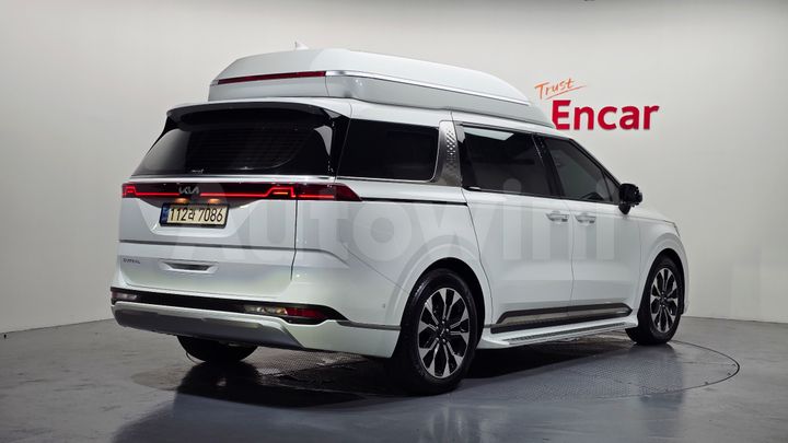 Kia Carnival 2023 — 2