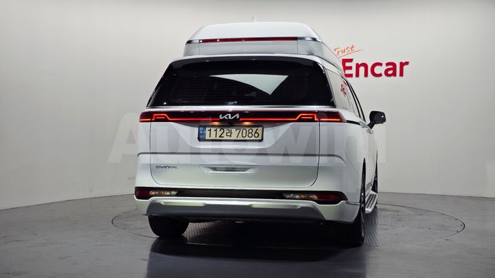 Kia Carnival 2023 — 4