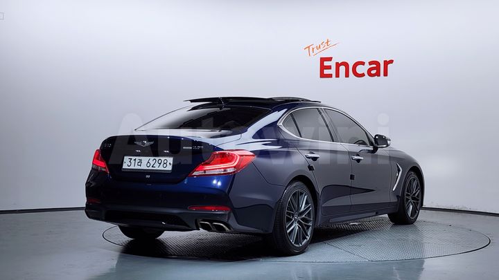 Genesis G70 2018 — 2