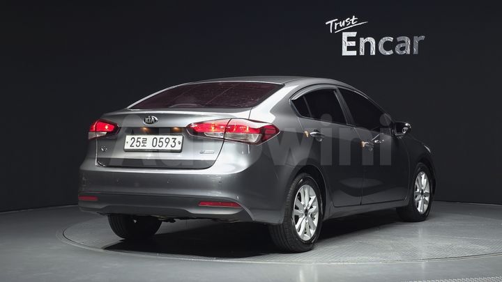 Kia K3 2016 — 2