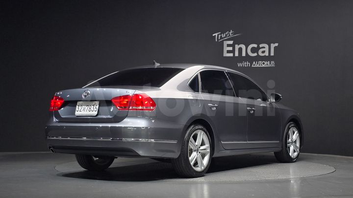 Volkswagen Passat 2015 — 2